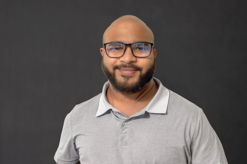 Headshot of a Mirazon employee