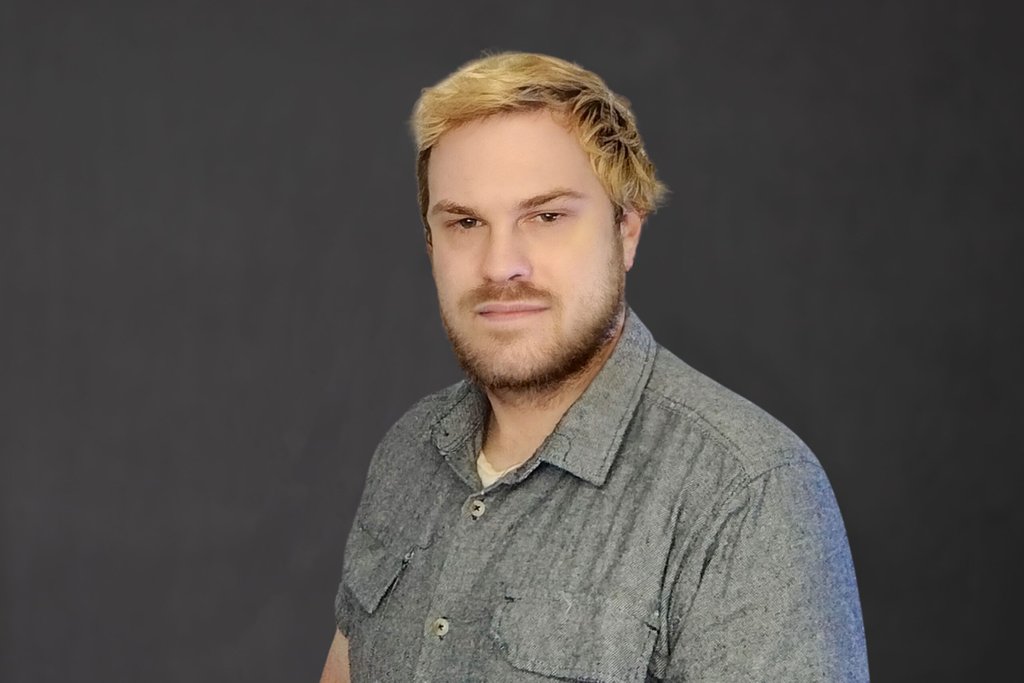 Headshot of a Mirazon employee
